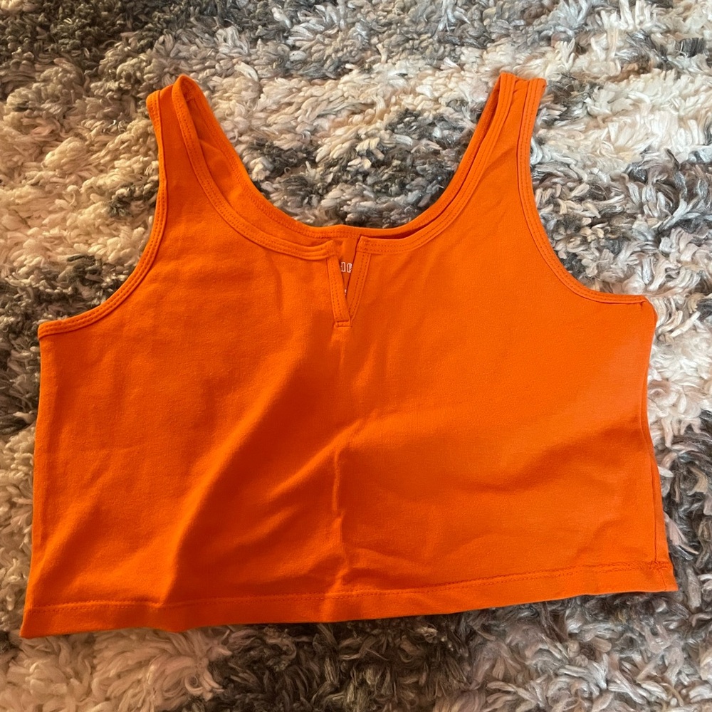 Target orange tank